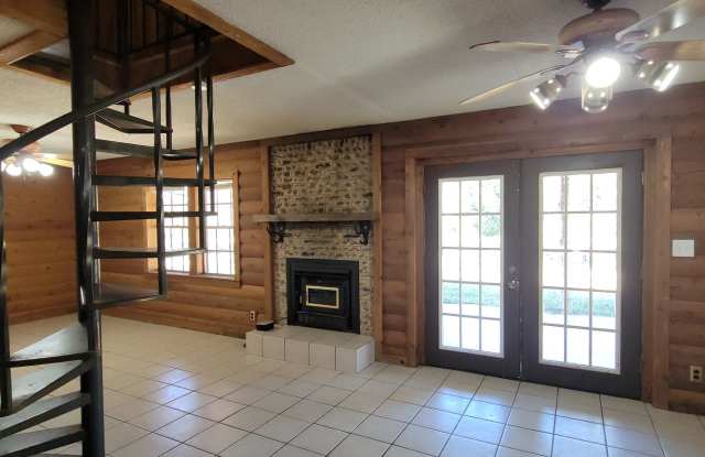 Wonderful 3 bedroom/2 bathroom house! Country living near the City. - 182 Barnnard Circle, Bossier County, LA 71037