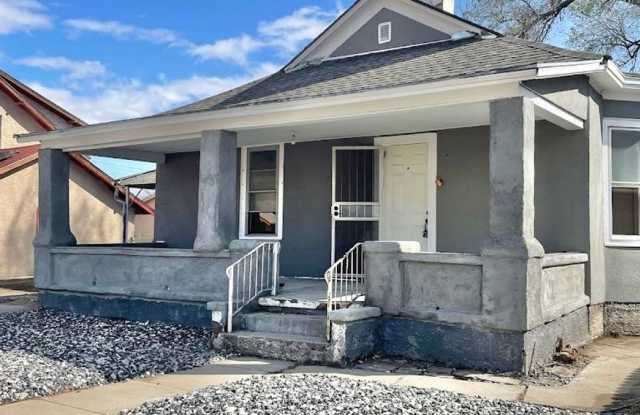 Charming 2 bed 1 bath home in Pueblo - $1550 photos photos