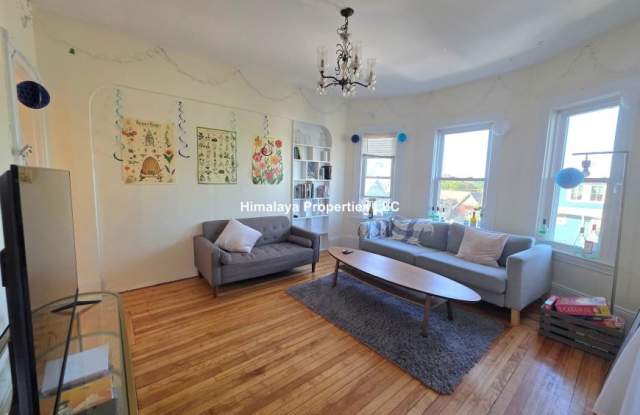25 Saint Clements Rd. Gallery 4