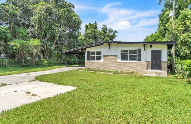 3 bedroom, Lakefront home for rent! Gallery 3