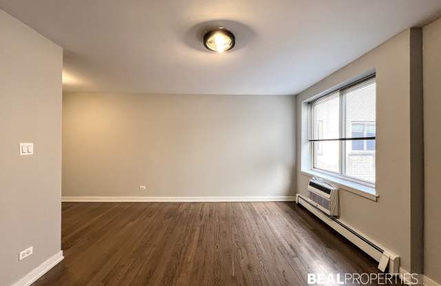 528 W Oakdale photos photos 528 W Oakdale photos photos