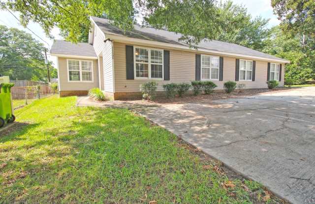 Pre-Leasing for 2026-2027! Olympia B – 3 Bed / 2 Bath Duplex photos photos