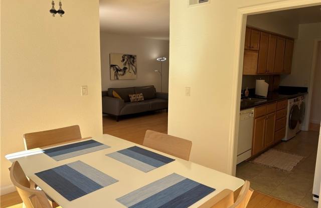 2831 Geary Place Gallery 3