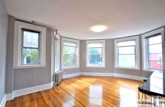 83 Glenville Avenue - 83 Glenville Avenue, Boston, MA 02134