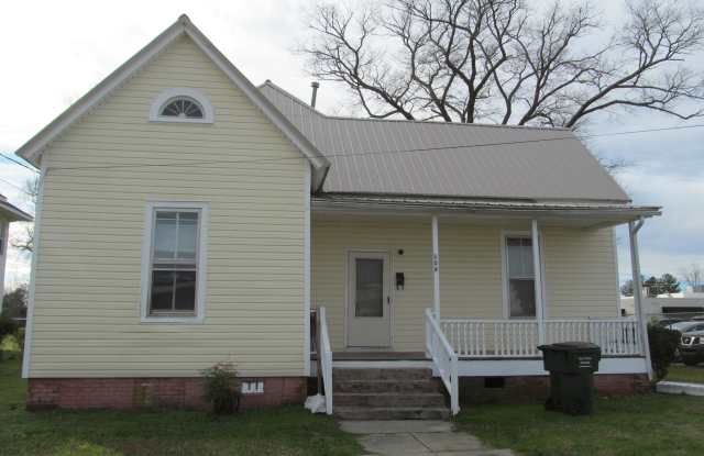 209 East Caswell Street - 209 East Caswell Street, Kinston, NC 28501
