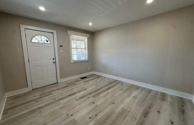 3540 East Vermont Street Gallery 2