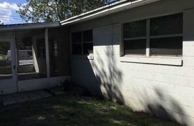 4621 Daughtry Boulevard East Gallery 4
