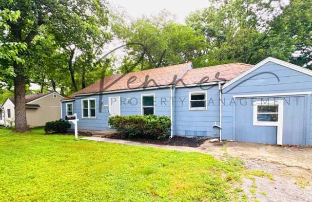 11217 Applewood Ave photos photos
