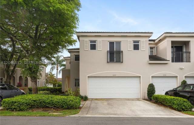 8600 SW 139th Ter Gallery 1