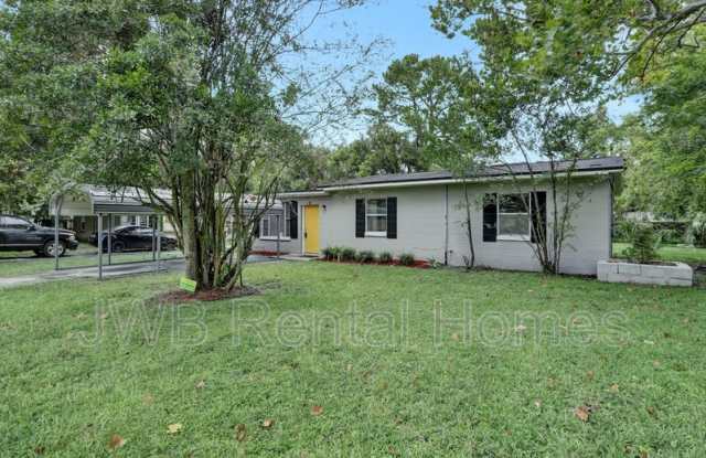 3511 Rockwood Dr photos photos