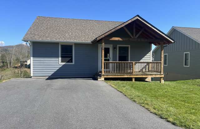 537 Townhomes Place - 537 Townhomes Place, Watauga County, NC 28607