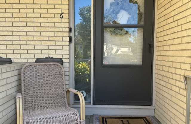 10 Mead Street unit: Apt 6 - 10 Mead Street, Stamford, CT 06907