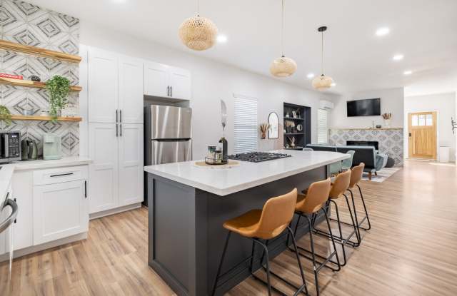 3451 5th Street photos photos