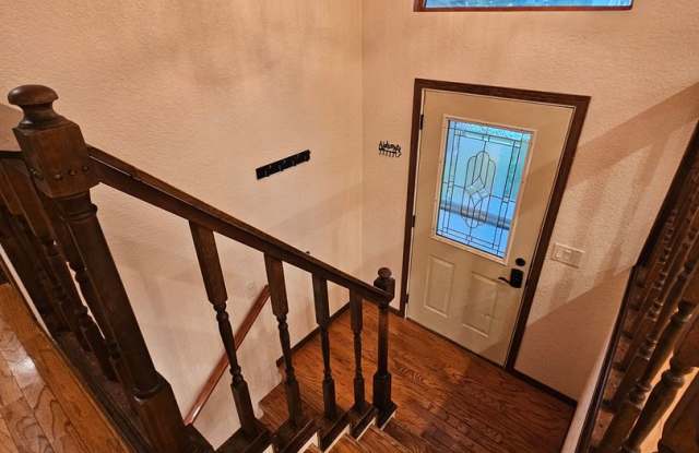 4 BED | 2 BATH | DOUBLE GARAGE | PET NEGOTIABLE Gallery 3