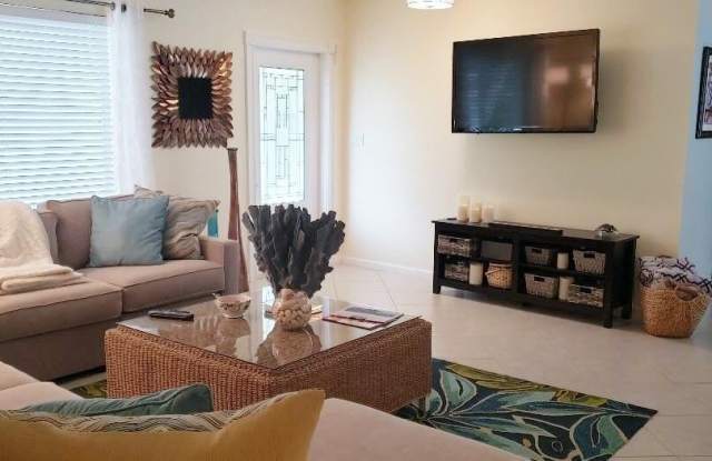1150 EMERALD Lane Gallery 4