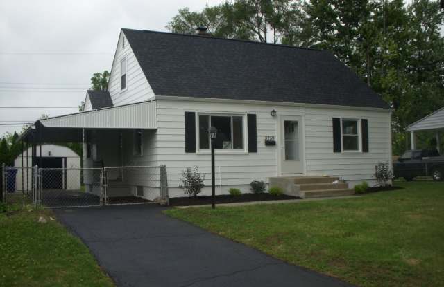 **3-BEDROOM CAPE COD IN NORTH COLUMBUS!!** photos photos
