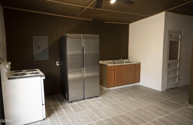 14369 Katherine Dr. Gallery 3