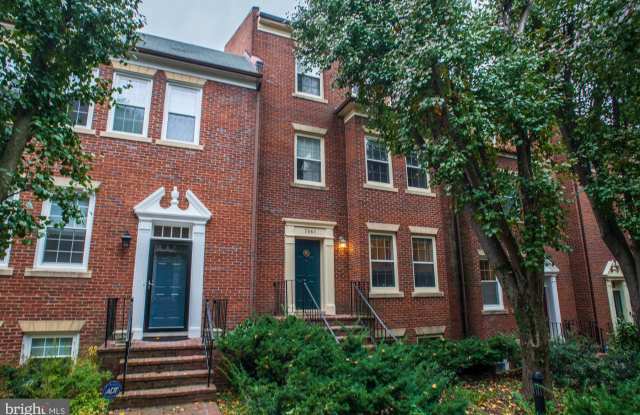 3661 WINFIELD LANE NW - 3661 Winfield Lane Northwest, Washington, DC 20007