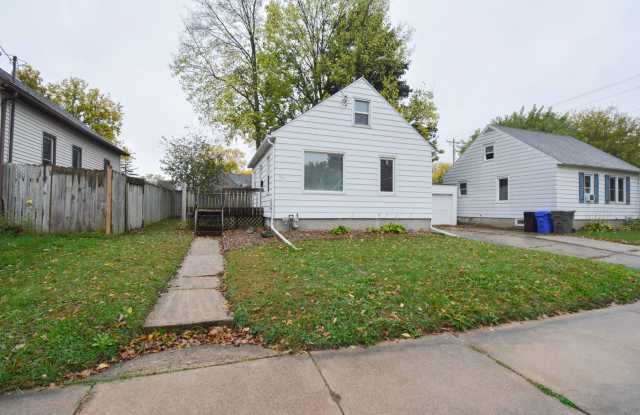 Homey House Near Goose Egg Park Available NOW! photos photos