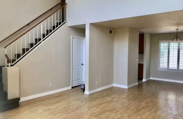 17630 3/4 Virginia Avenue Gallery 4