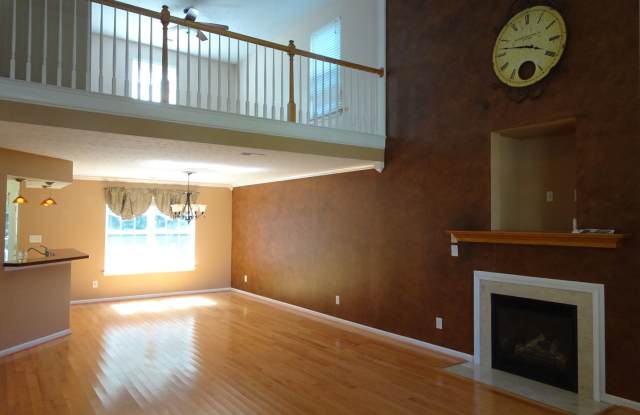 4 Bedroom 2.5 Bathroom Single Family Home In Scotts Pond Williamsburg Gallery 2