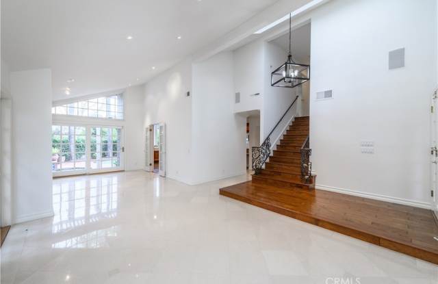 9 Hermosa Gallery 2