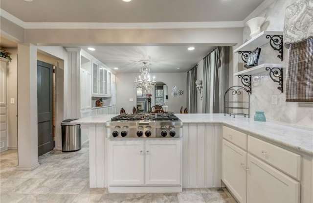 5250 Mimosa Drive Gallery 3