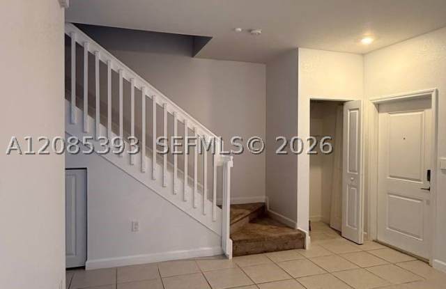 23424 SW 127th Pl Gallery 2