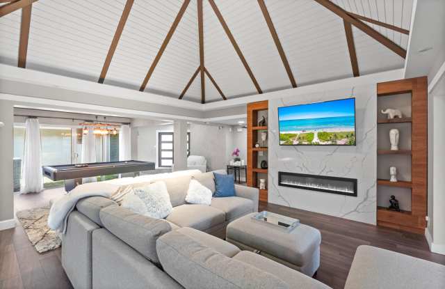 6106 ROYAL POINCIANA Lane Gallery 4