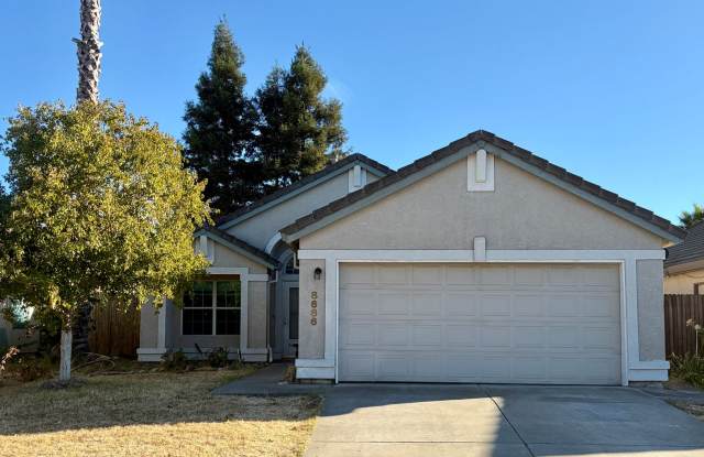 Spacious 3-Bedroom Elk Grove Home with Fenced Backyard & 2-Car Garage Gallery 1