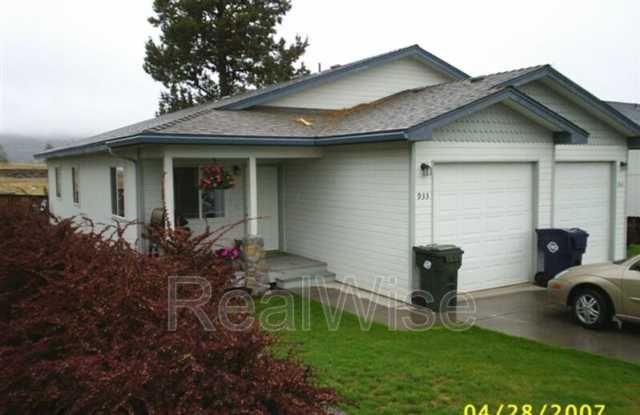 933 NE Hidden Valley Dr photos photos 933 NE Hidden Valley Dr photos photos