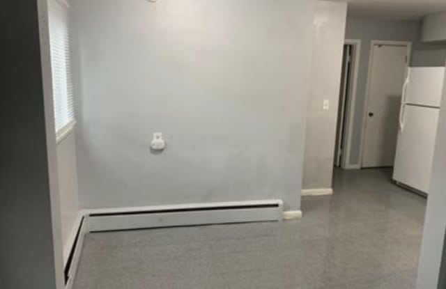 125 Niagara Avenue - 2 Gallery 3