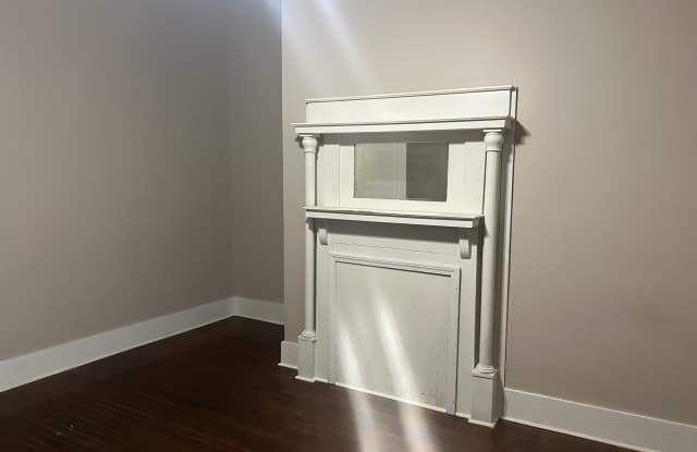 1409 Main St. - C Gallery 2