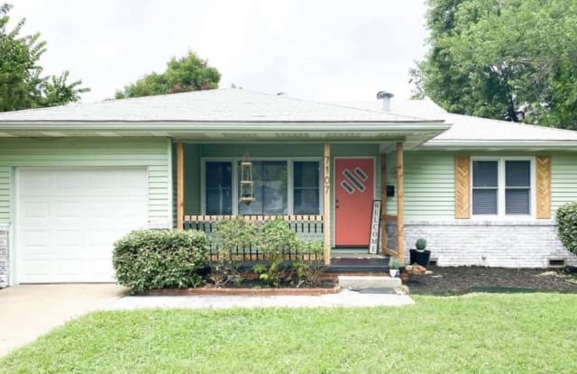 7107 E 9th St - 7107 East 9th Street, Tulsa, OK 74112
