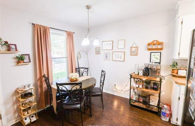 617 San Benito Court Gallery 4