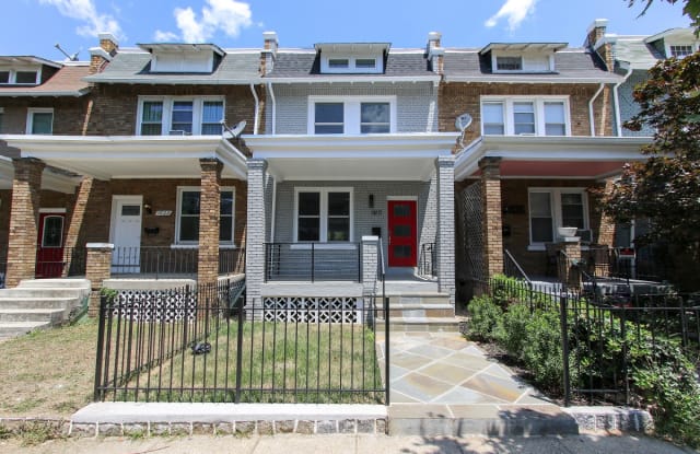 1810 M St NE - 1810 M Street Northeast, Washington, DC 20002