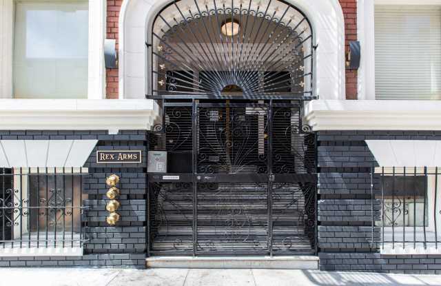 990 Geary Gallery 2