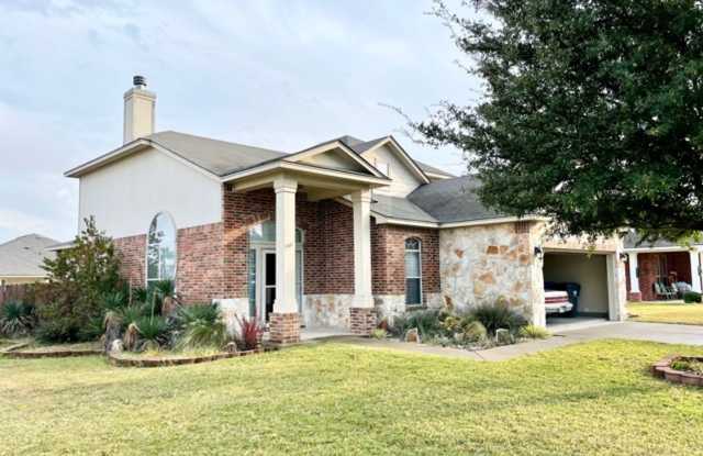 Beautiful 3/2.5 in Midway ISD! - 6600 Costa Drive, Waco, TX 76712 Beautiful 3/2.5 in Midway ISD! - 6600 Costa Drive, Waco, TX 76712