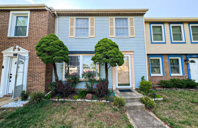 Newly Renovated 3 Bed 2.5 Bath Townhome With A Fenced Yard In Bannerwood Community - 8813 Vicksburg Court, Prince William County, VA 20109
