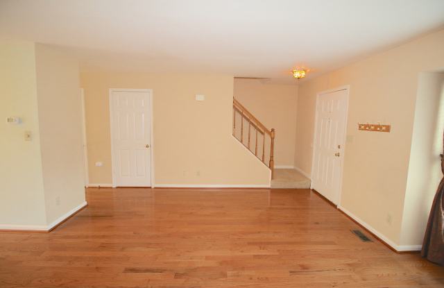16940 Point Pleasant Ln Gallery 3