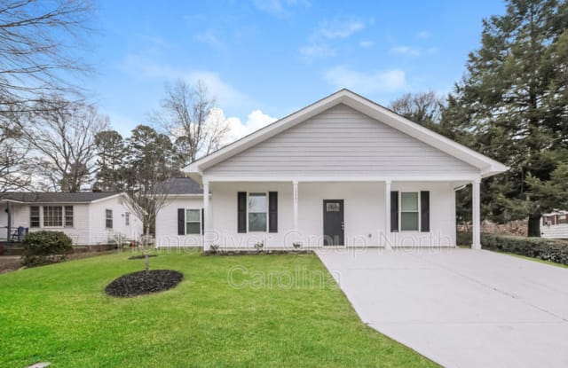 13331 Central Ave - 13331 Central Avenue, Huntersville, NC 28078