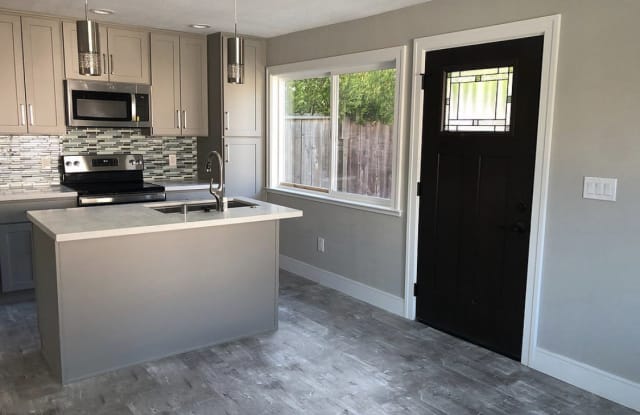532 5th Ave Unit B - 532 5th Avenue, North Fair Oaks, CA 94025