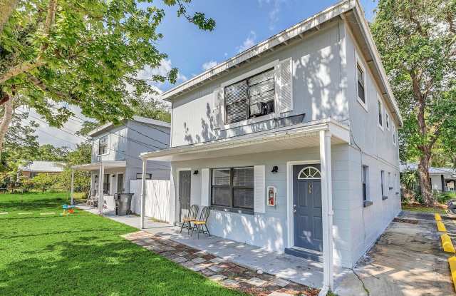 2/1 Unit for rent in Titusville photos photos