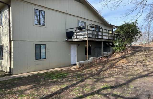 3 BEDROOM 2 BATH APARTMENT FOR LEASE IN CARL JUNCTION-$995.00 RENT-$995.00 DEPOSIT Gallery 3