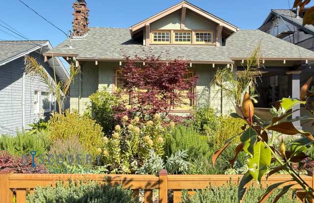 Glenview Craftsman Home with Exquisite Yard Coming Soon! photos photos Glenview Craftsman Home with Exquisite Yard Coming Soon! photos photos