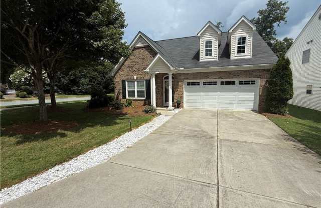 2551 Farm Acres Court photos photos