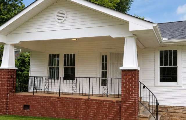 Charming 4BR/2BA Bungalow in Historic South East Lake photos photos Charming 4BR/2BA Bungalow in Historic South East Lake photos photos