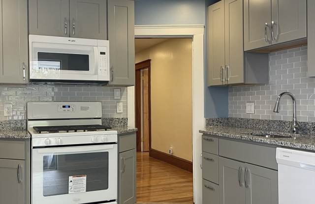 23 Lothrop Ave photos photos
