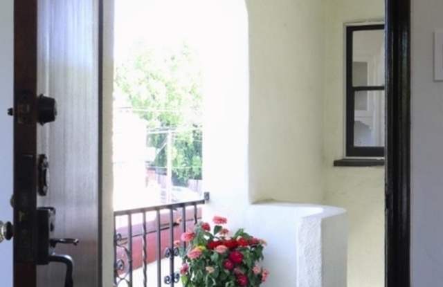 1915 TALMADGE ST Gallery 4