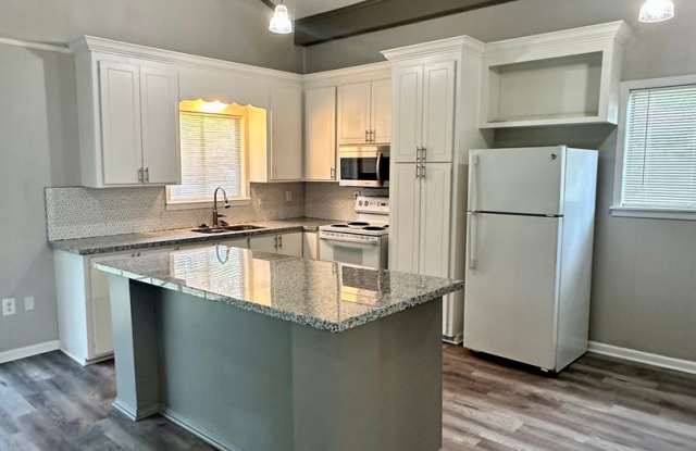 Spacious 4 Bedroom Home in Pearl! Gallery 4